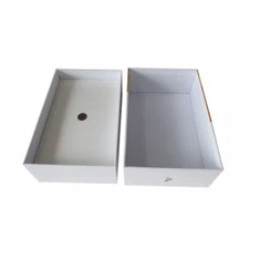 ትልቅ ነጭ የስጦታ ሳጥን